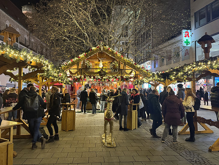 "Zum Münchner Kindl" von Miriam Blume 2024 in der Neuhauser Straße (©Foto: Martin Schmitz) 